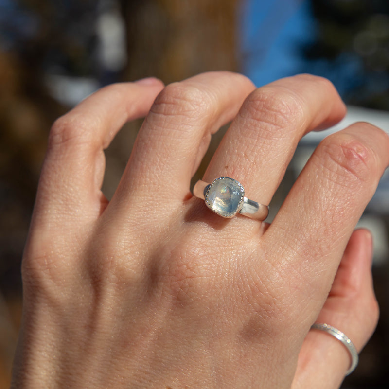 8.5 Rainbow Moonstone Sterling Silver Ring (Size 8.5)