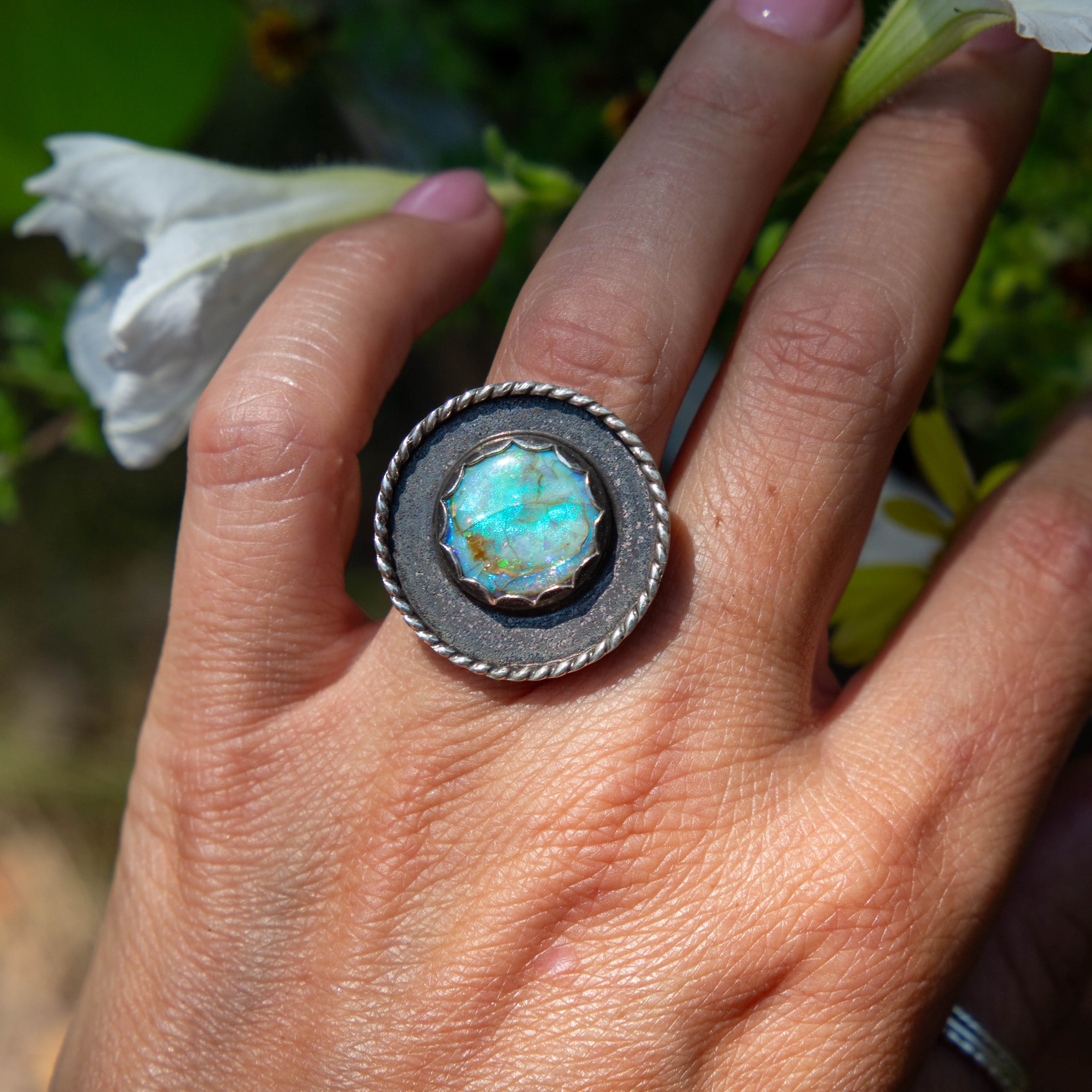6.5 Sterling Opal Sterling Silver Circle Statement Ring (Size 6.5)