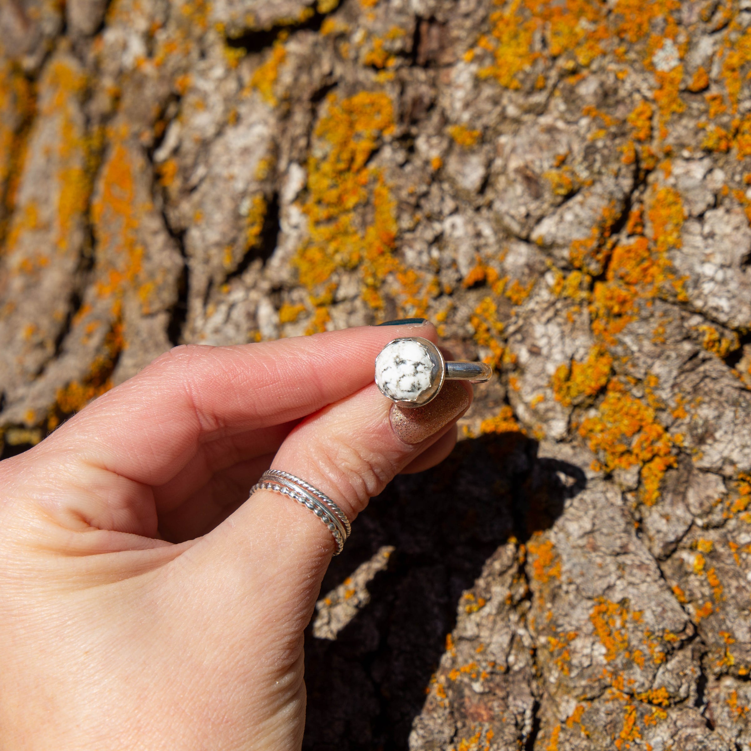 6.75 White Buffalo Turquoise Sterling Silver Stacking Ring (Size 6.75)