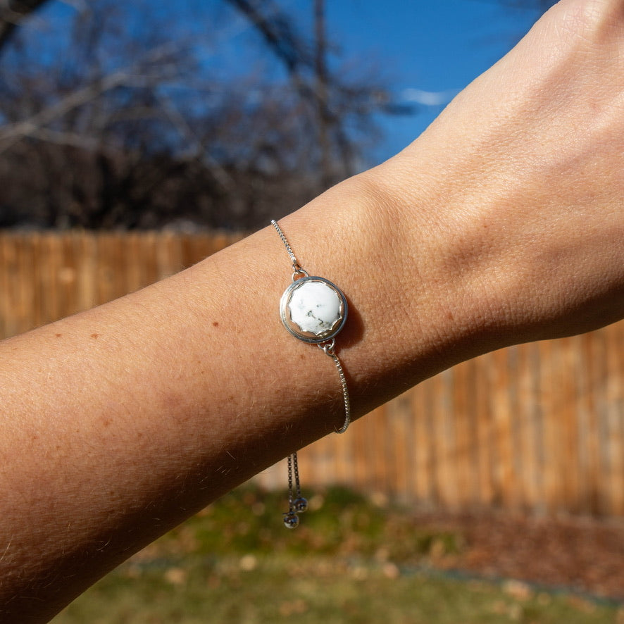 White Buffalo Circle Sterling Silver Slider Adjustable Bracelet - 8.5"