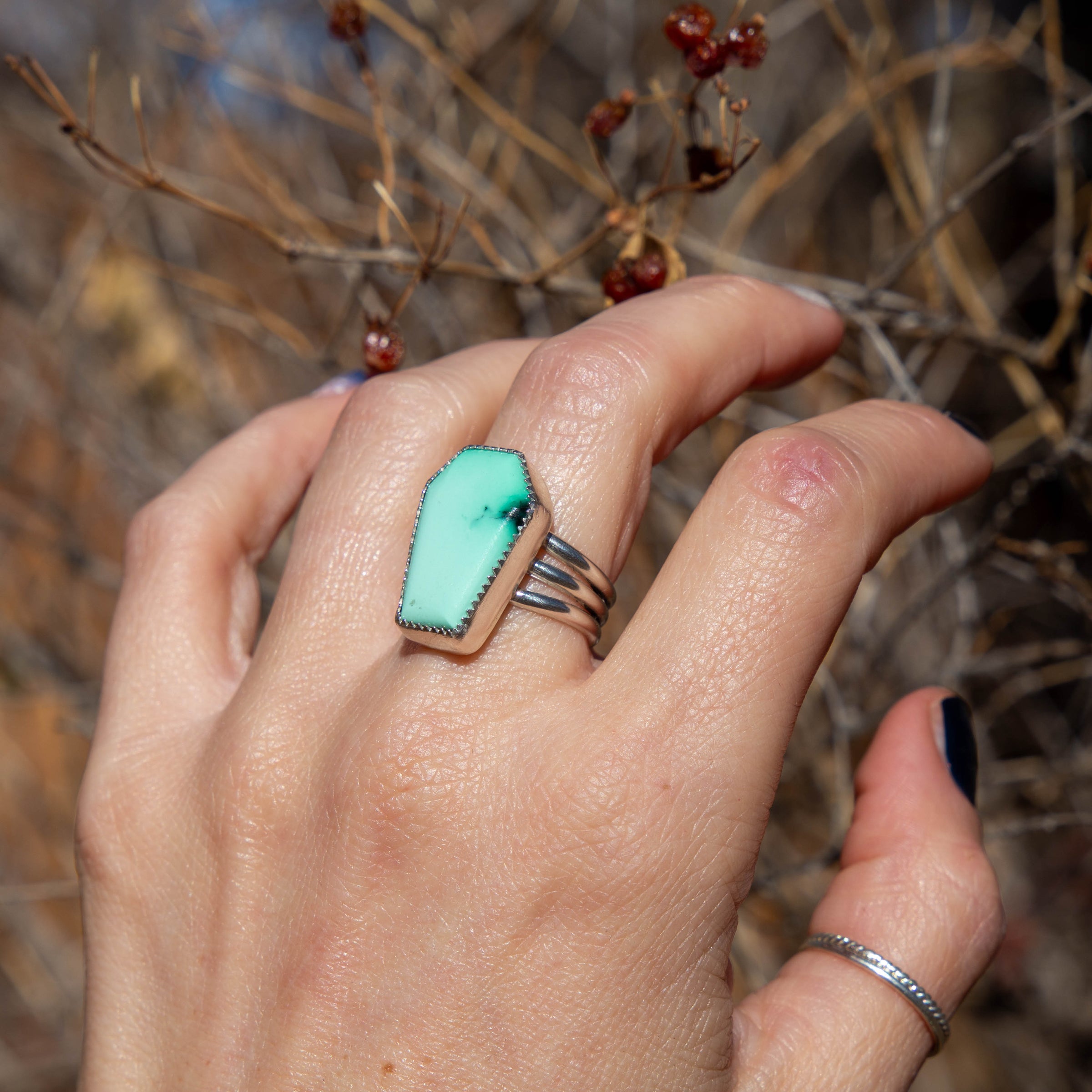 7.25 Emerald Rose Variscite Coffin Shaped Sterling Silver Ring (Size 7.25)