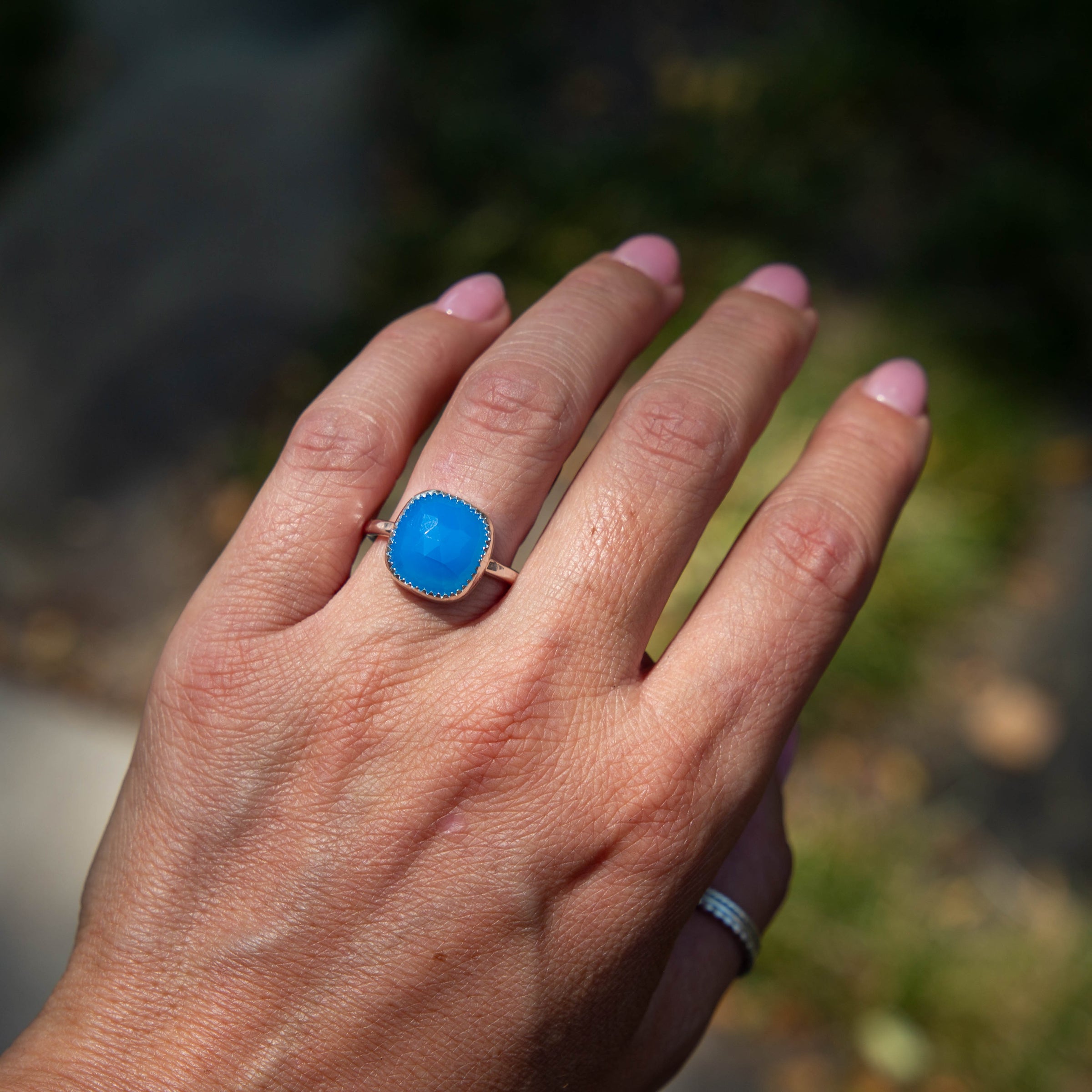 8.5 Electric Blue Chalcedony Sterling Silver Stacker Ring (Size 8.5)