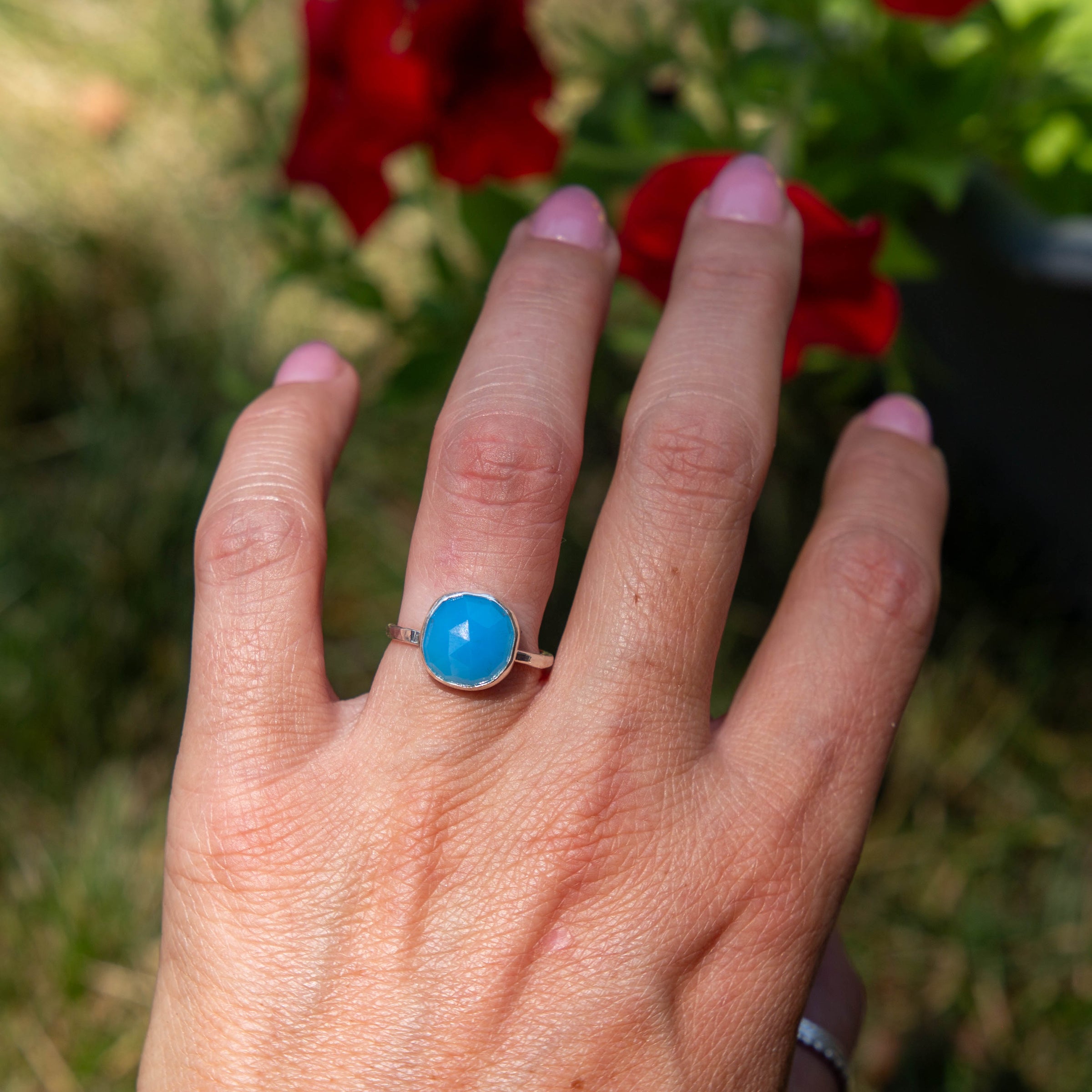 6.5 Electric Blue Chalcedony Sterling Silver Stacker Ring (Size 6.5)
