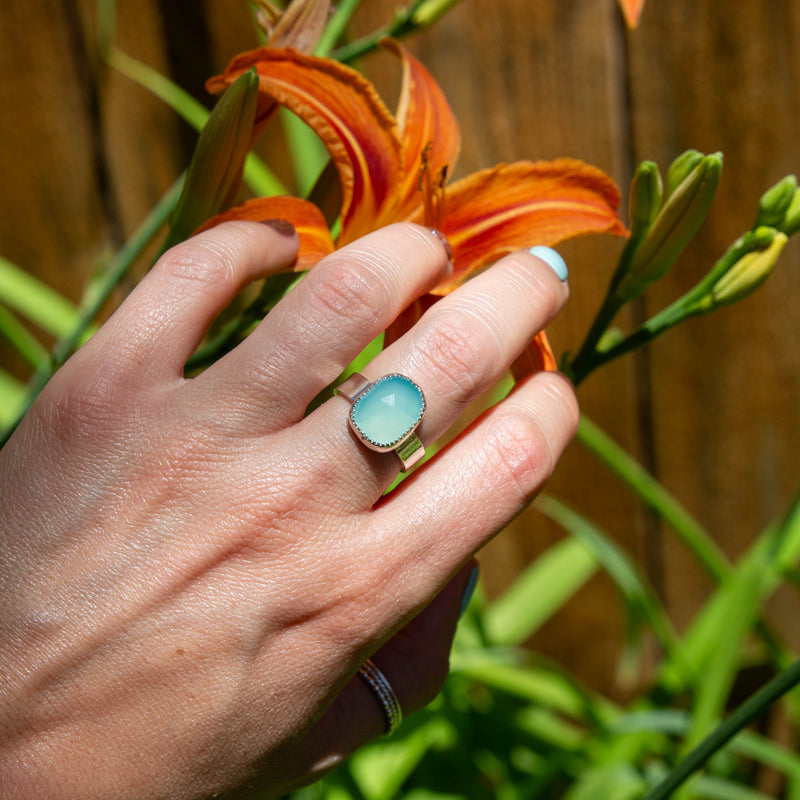 7.5 Chalcedony Sterling Silver Ring (Size 7.5)