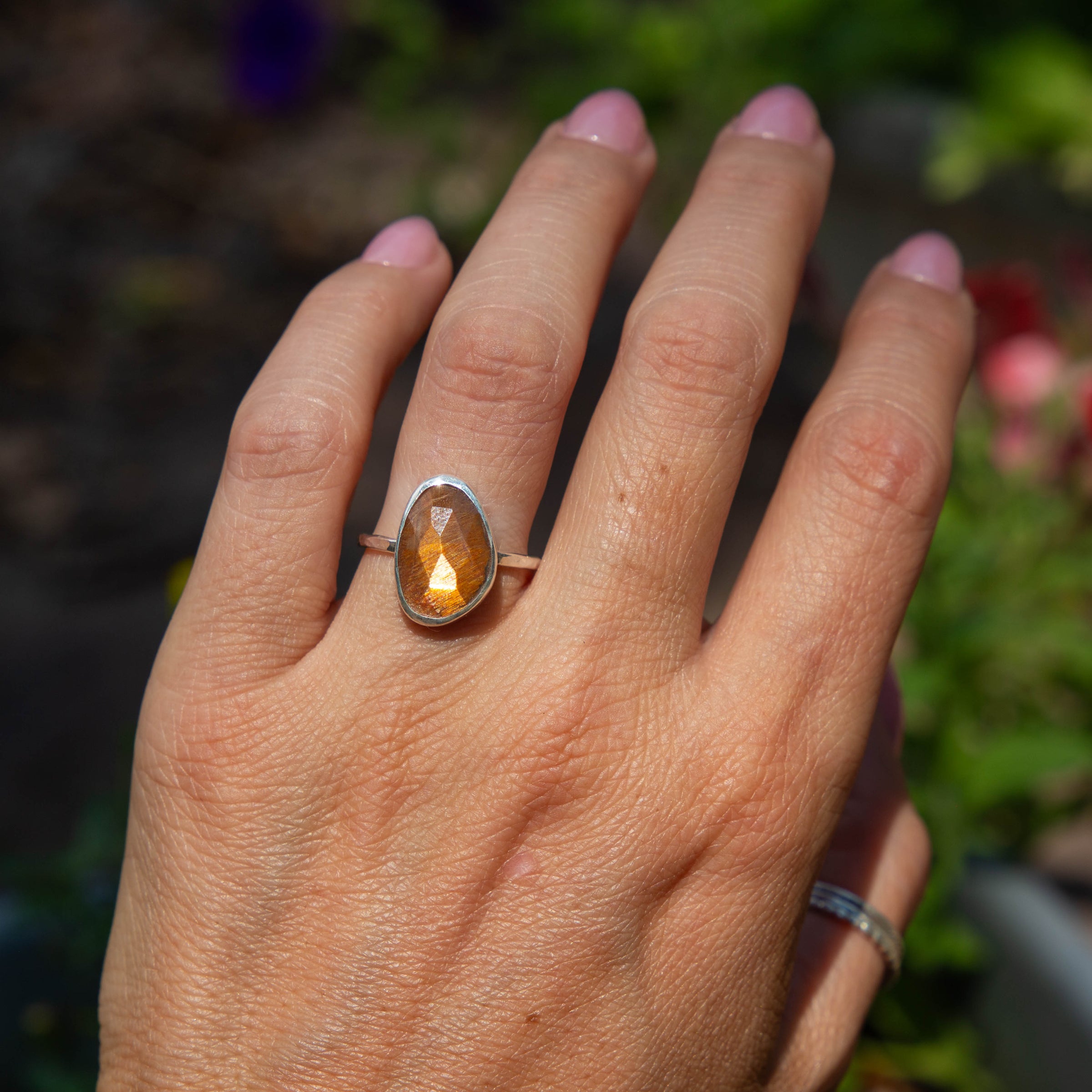 7.75 Golden Fire Moonstone Sterling Silver Stacker Ring (Size 7.75)