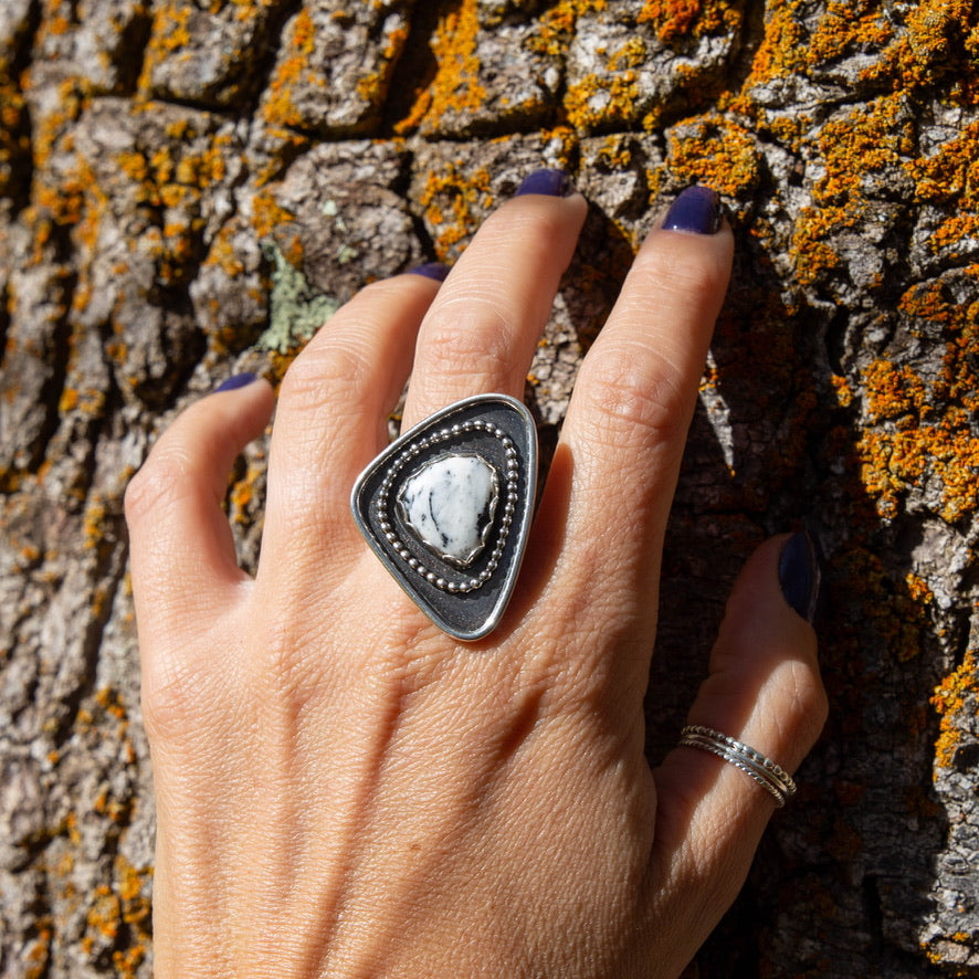 7.5 White Buffalo Turquoise Sterling Silver Statement Ring (Size 7.5)