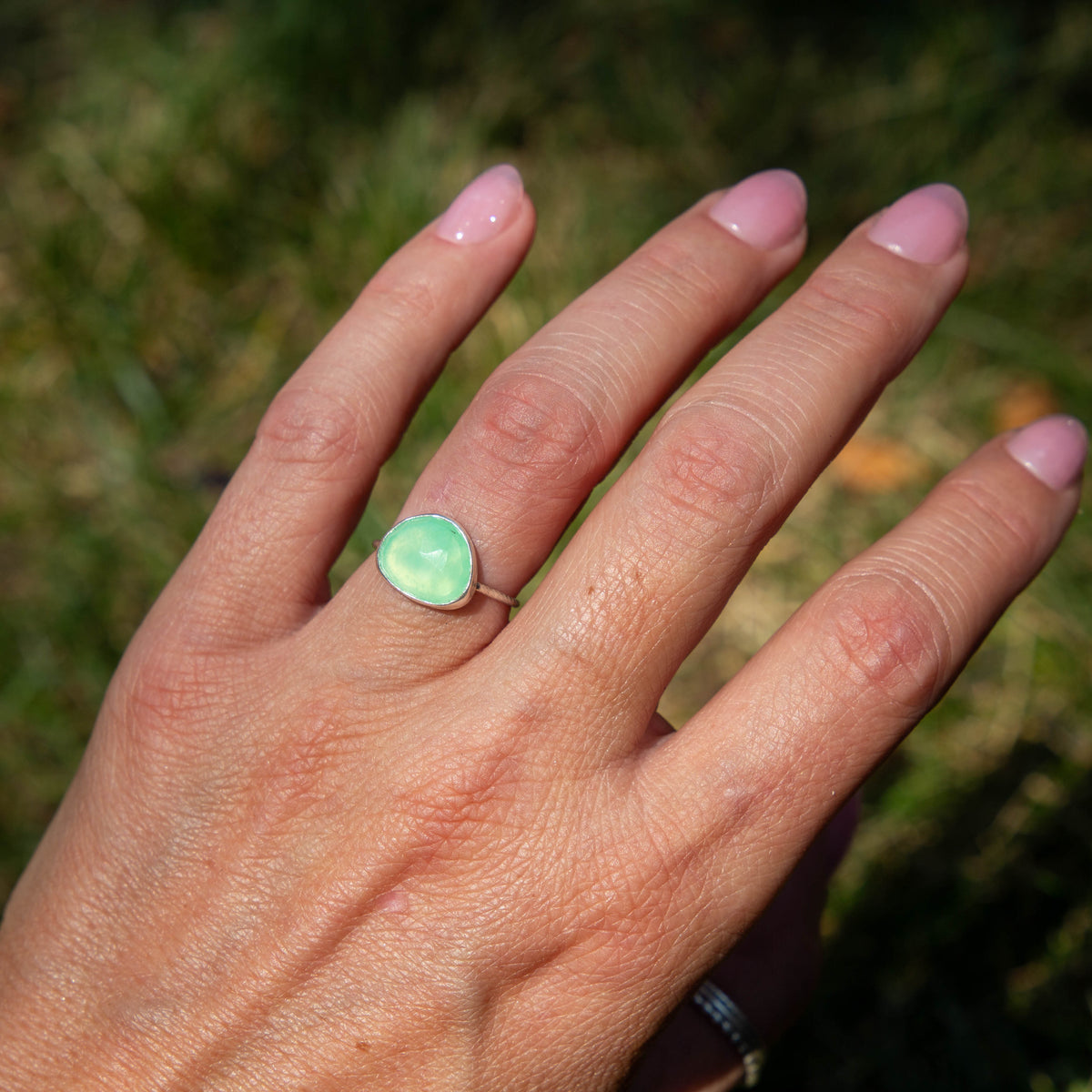 6 Chrysoprase Sterling Silver Stacker Ring (Size 6)