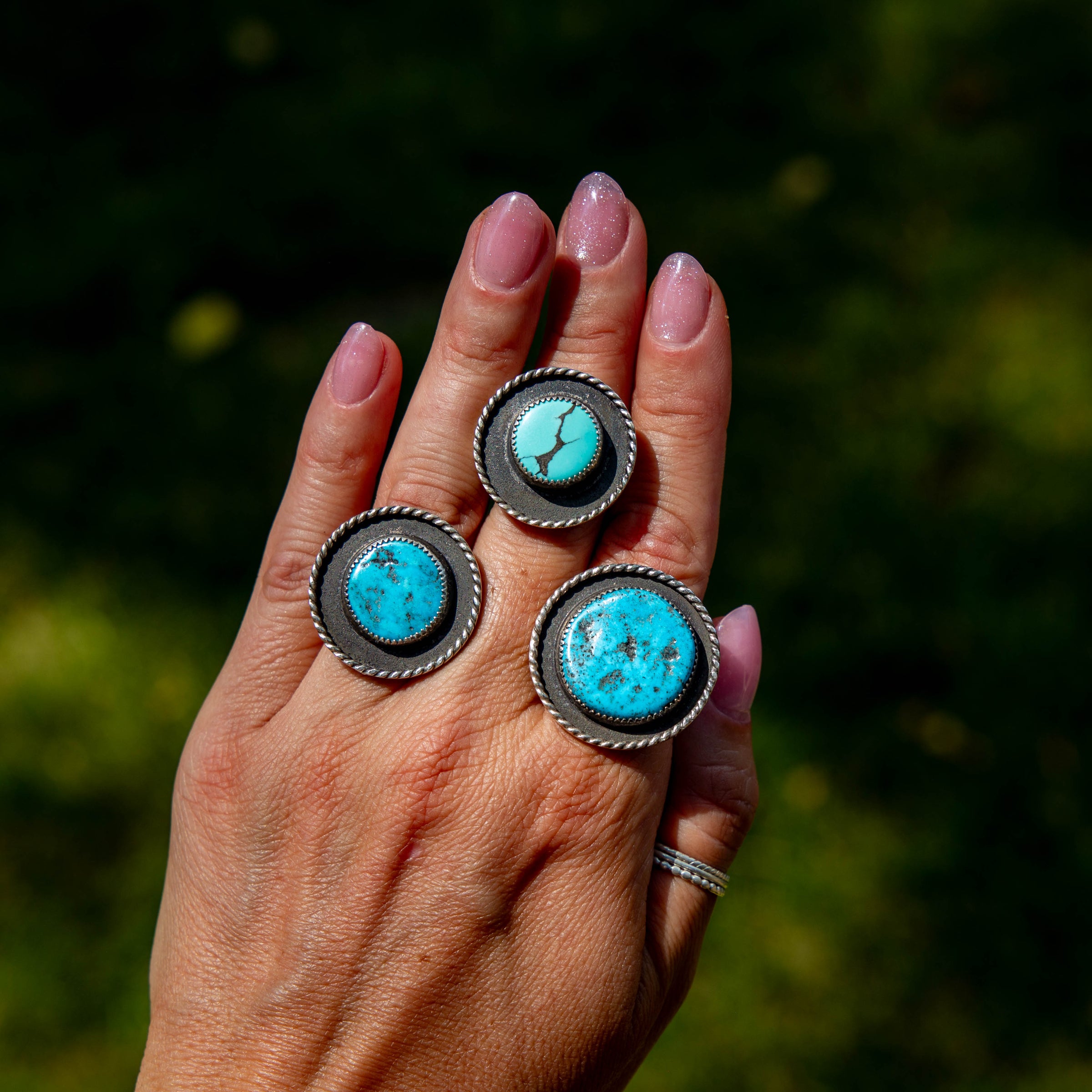 8 Kingman Nugget Top Turquoise Sterling Silver Statement Ring (Size 8)