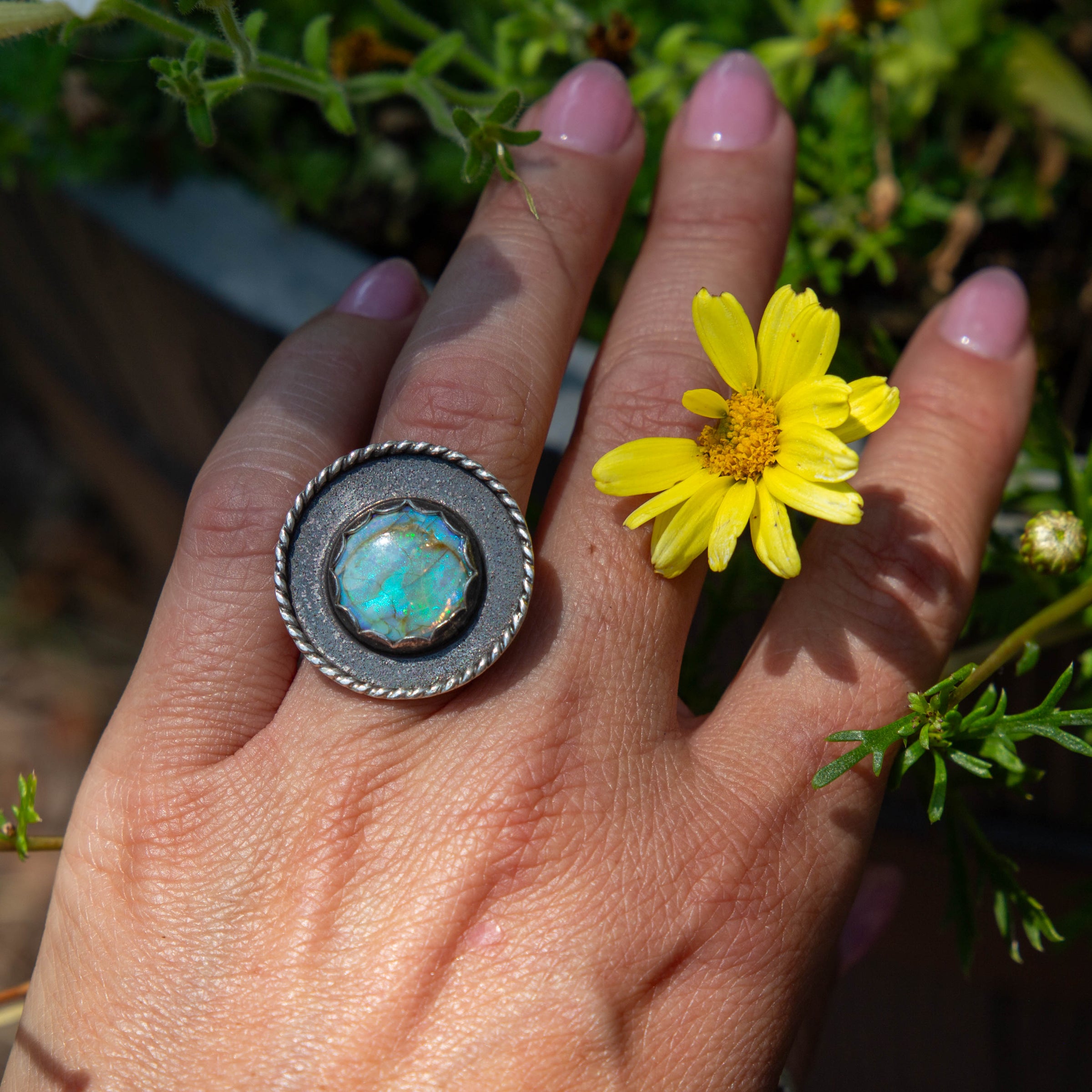 6.5 Sterling Opal Sterling Silver Circle Statement Ring (Size 6.5)