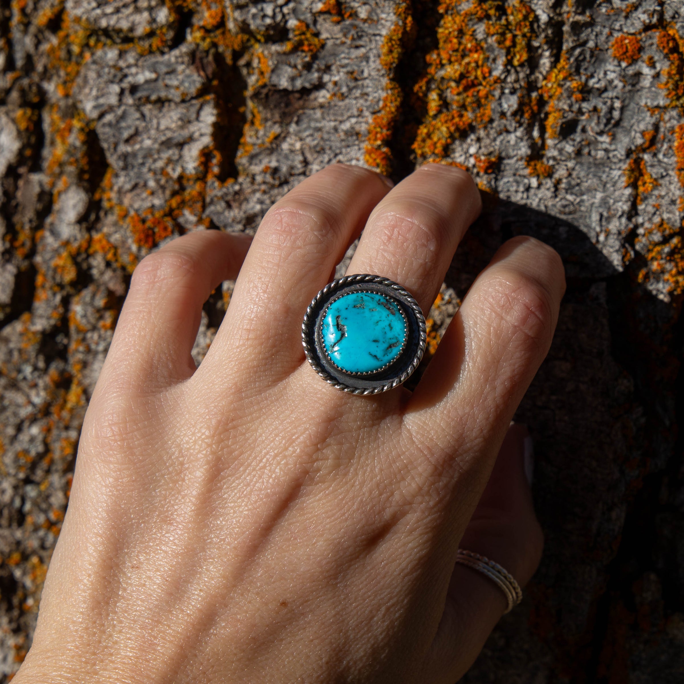 7 Kingman Nugget Top Turquoise Sterling Silver Statement Ring (Size 7)